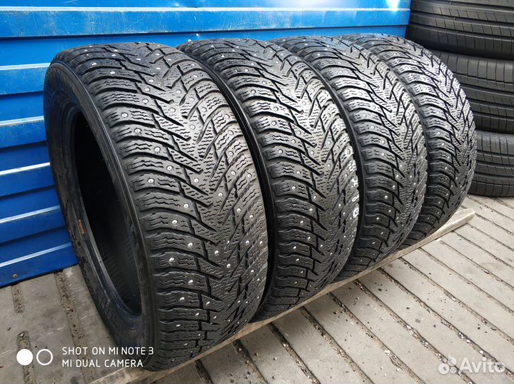 Nokian Tyres Hakkapeliitta 8 205/55 R16 98H