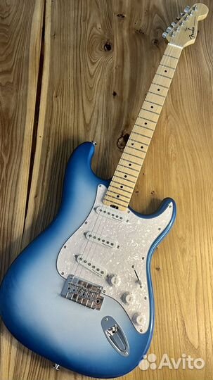 Гитара Fender stratocaster- новая