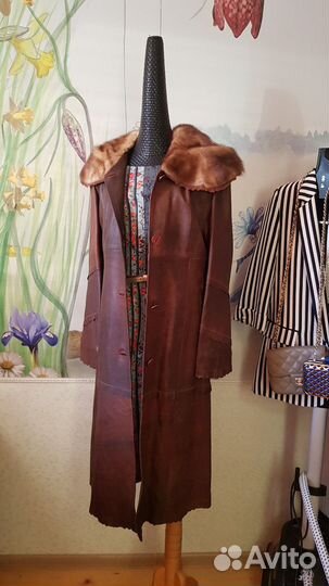 Кожаное пальто куница новое 42/44