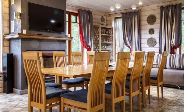 Коттедж 200 м² на участке 100 сот.