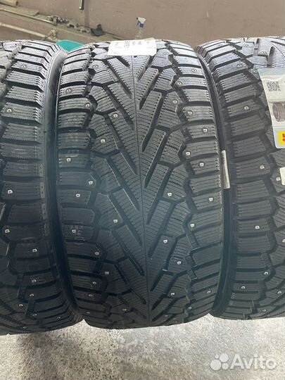 Pirelli Ice Zero 295/40 R21 111H