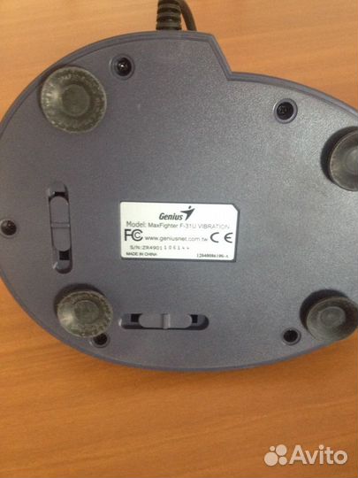 Джойстик Genius MaxFighter F-31U Vibration В отлич