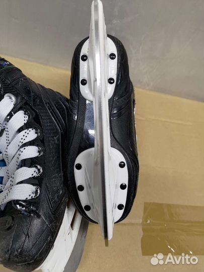 Коньки хоккейные