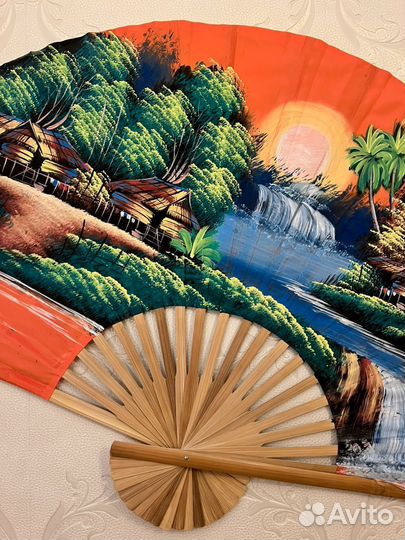 Веер огромный