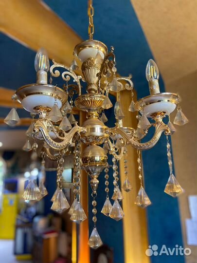 Люстра хрустальная