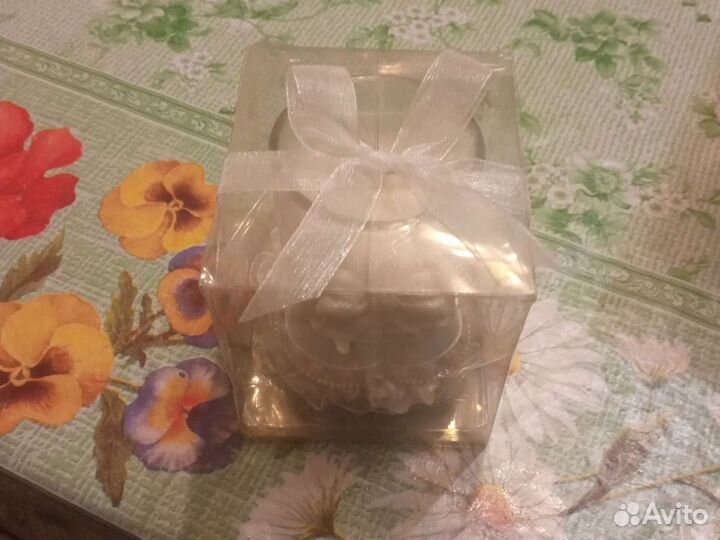 Восковая свеча, семейный очаг