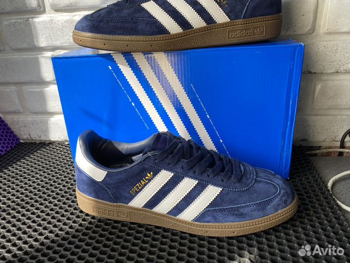 Adidas spezial