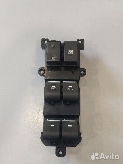 Блок управления стеклоподъемниками Hyundai Tucson