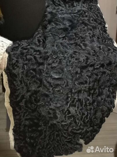 Меховой воротник каракуль