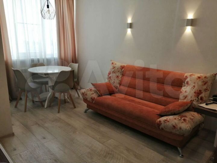 2-к. квартира, 56 м², 10/17 эт.