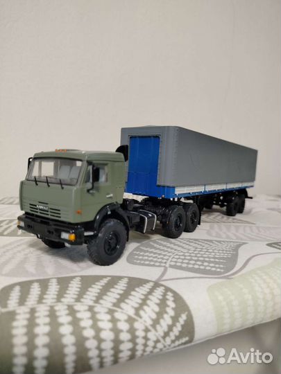 Модель камаз тягач, 44108 прицеп маз 93971