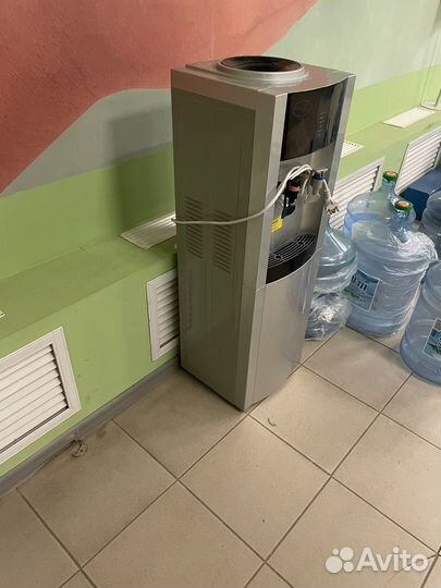 Кулер для воды бу