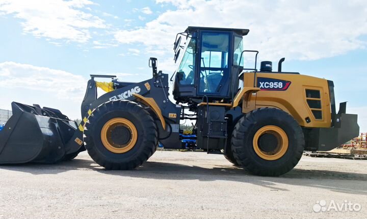 Фронтальный погрузчик XCMG XC958, 2024