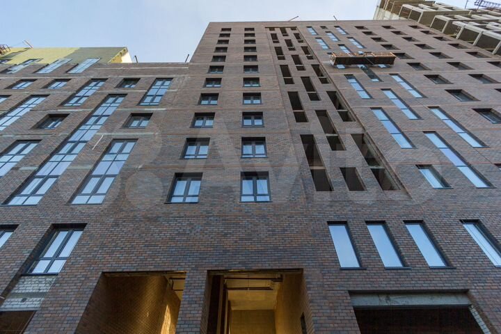 2-к. квартира, 65 м², 5/17 эт.