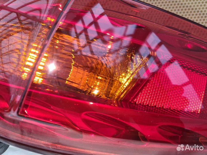 Фонарь в крыло задний правый Infiniti Fx Qx70 S51