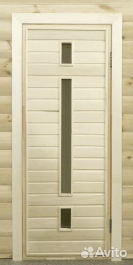 Деревянная дверь