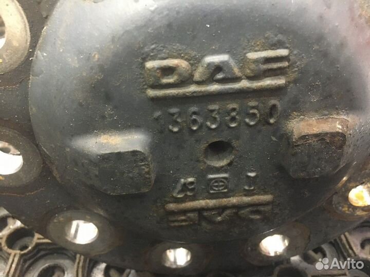 1363850 Полуось без блокировки