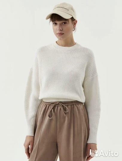 Вязанный свитер