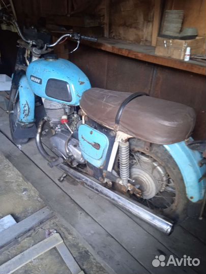 Мотоцикл иж планета 4