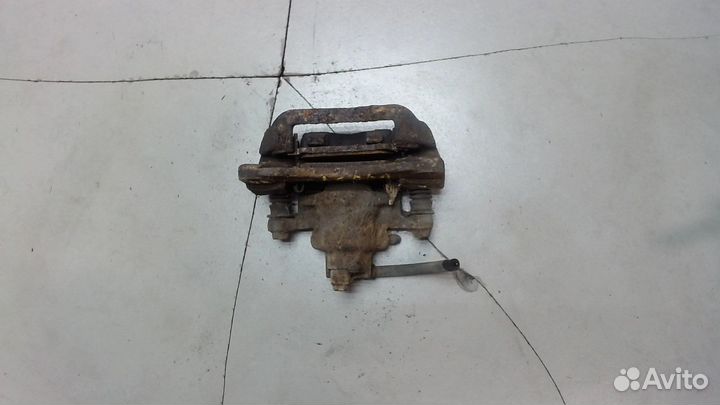 Суппорт Subaru Legacy (B12), 2001