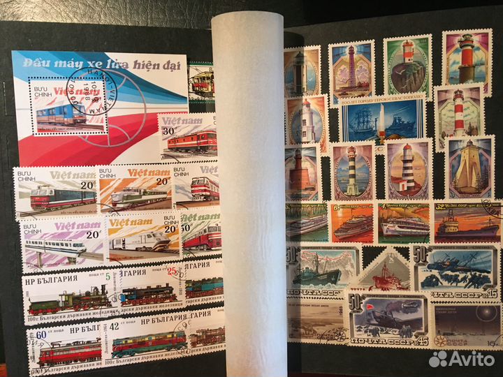 Альбом с 225 марками 