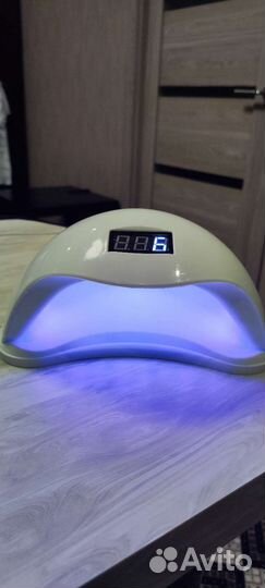 Лампа для ногтей