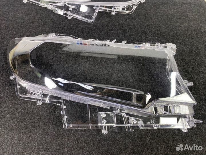 Стекло фар Toyota Land Cruiser prado 17-20 г