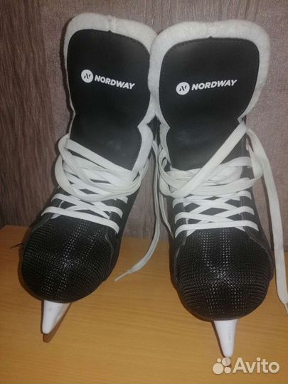 Коньки хоккейные 34 размер