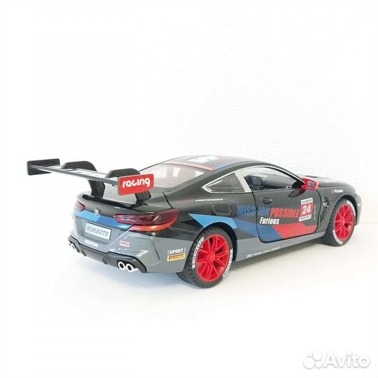 Машина металлическая BMW M8 GTE черный