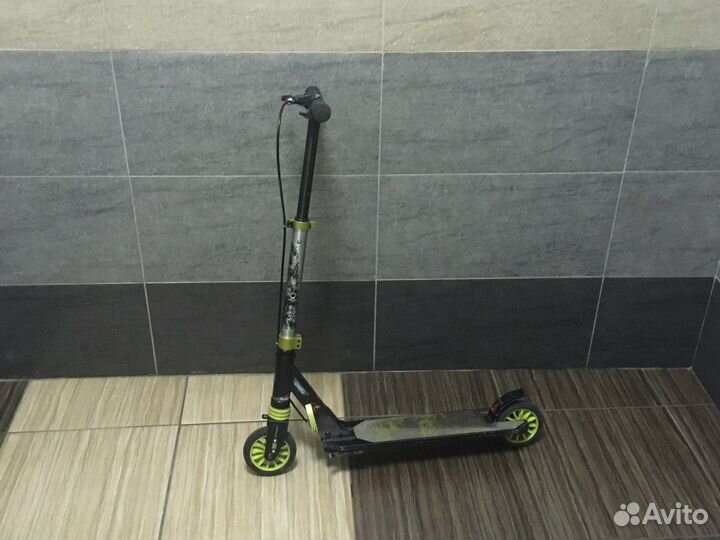 Самокат с амортизатором