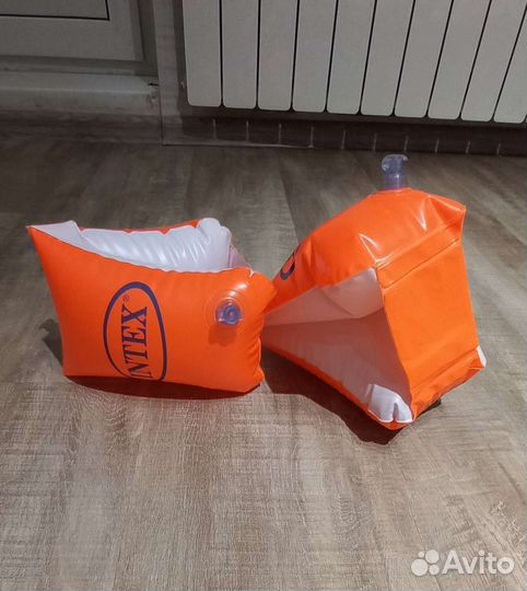 Нарукавники для плавания