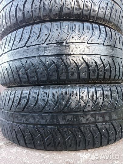 Bridgestone Ice Cruiser 7000 235/55 R19 101T
