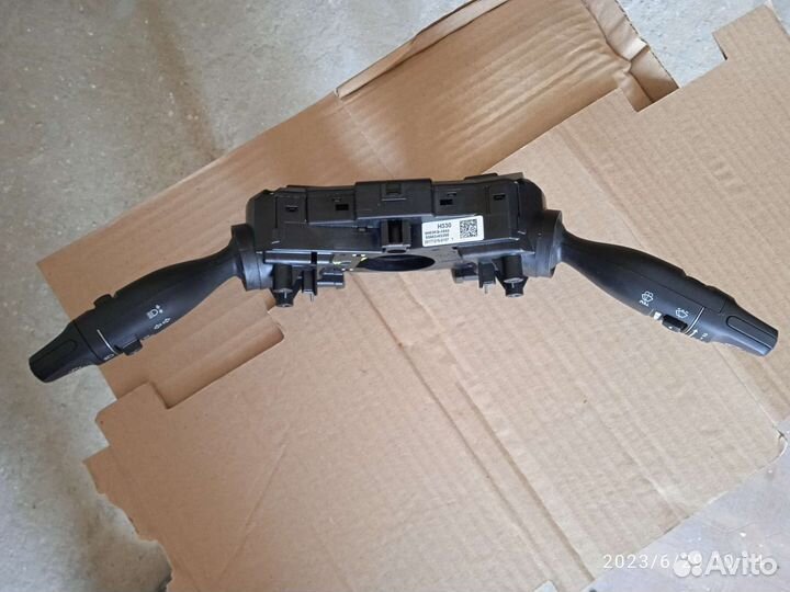 Подрулевой переключатель