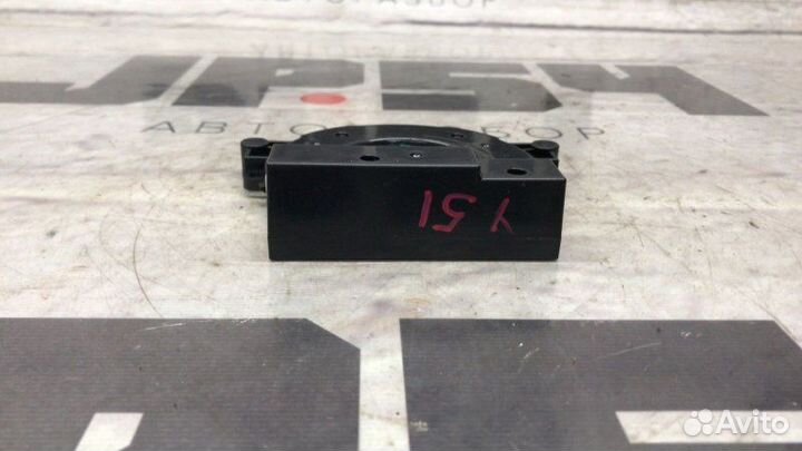 Датчик угла поворота руля передний Nissan Fuga Y51