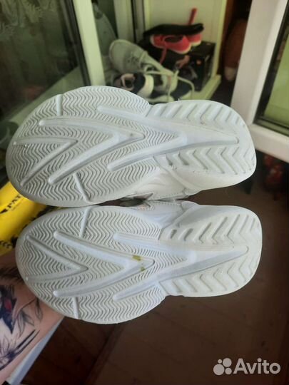 Кроссовки для девочки