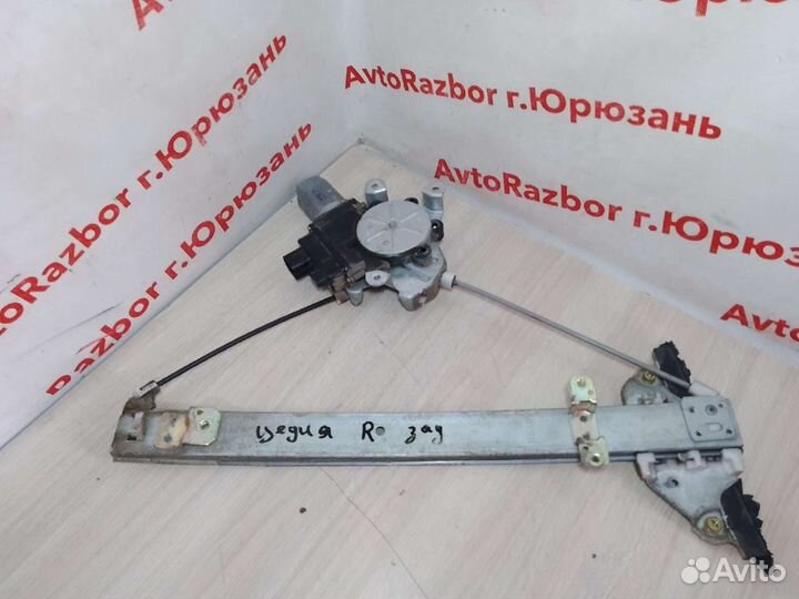 Задний правый стеклоподъемник mitsubishi cedia