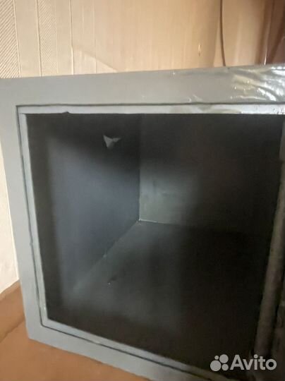 Шкаф металлический сейф