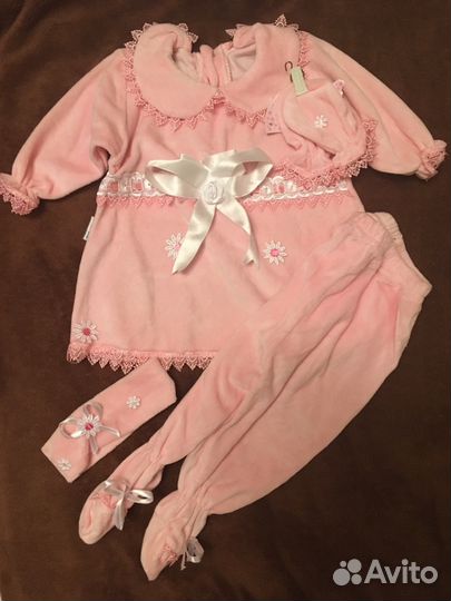 Продам костюм для новорожденных новый