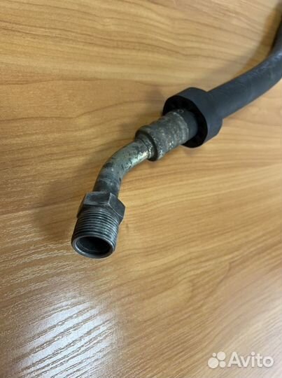 Шланг кондиционера Мерседес W126