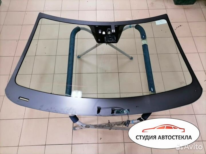 Лобовое стекло Kia k5 Киа к5 с подогревом