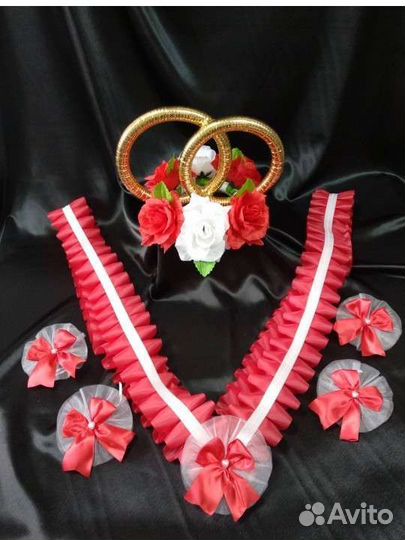 Комплект украшений на машину