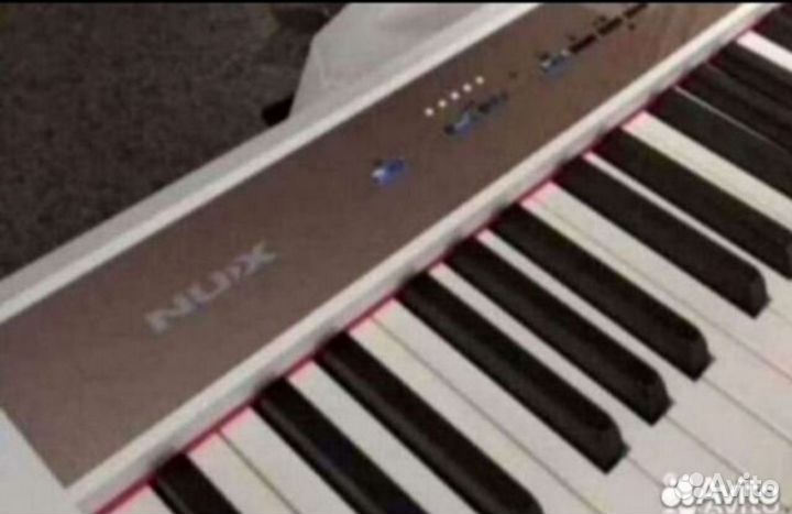 Пианино Nux S3-10 на Корпусной стойке, 3 педали