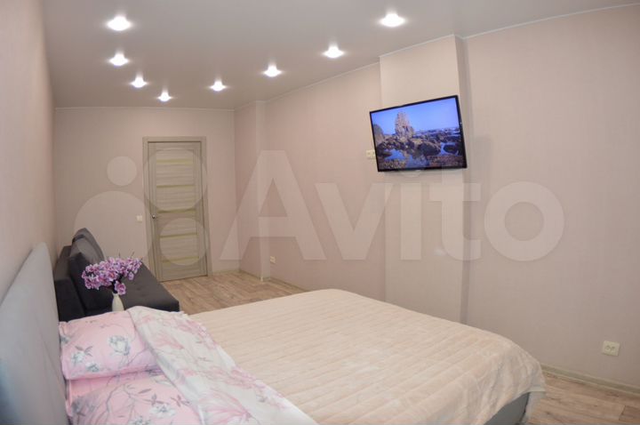 1-к. квартира, 48 м², 1/18 эт.