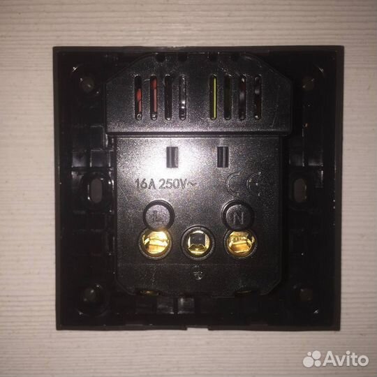 Розетки встраиваемые с USB