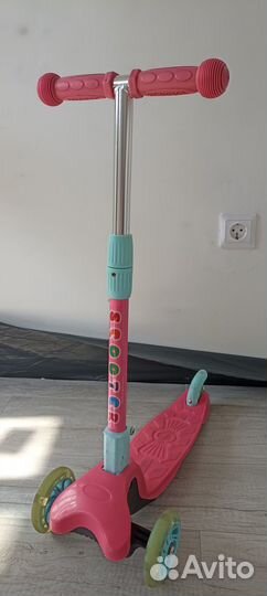 Самокат детский трехколесный