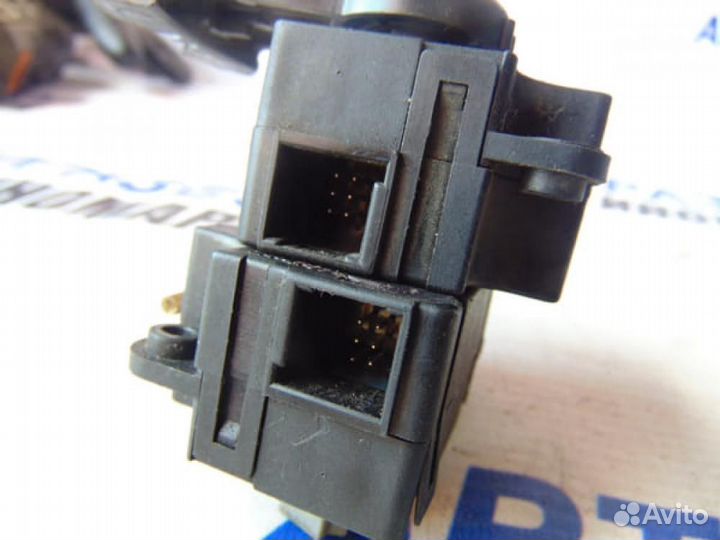 Моторчик для Peugeot 300 308 2007