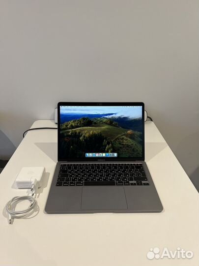 Apple MacBook Air 13,3