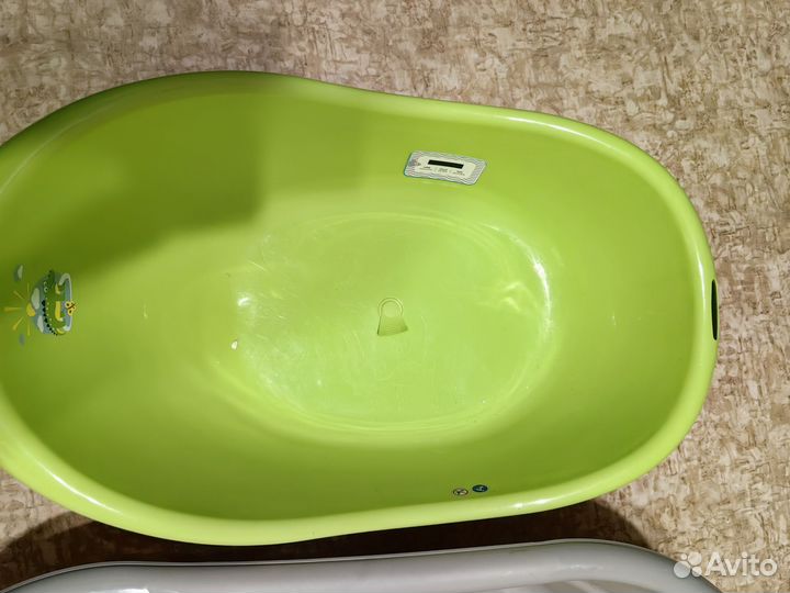Ванночка для купания с термометром