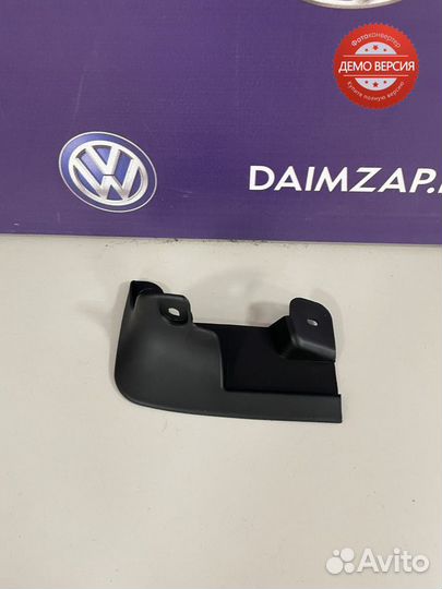 Брызговик передний Hyundai Accent левый