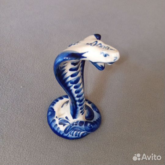 Статуэтка змея гжэль фарфоровая